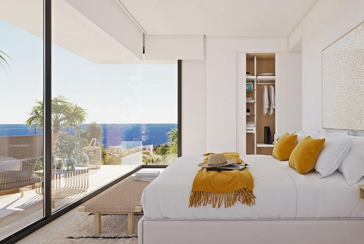 Luxurious three-bedroom villa with infinity pool and sea view in Cumbre del Sol, Benitachell.