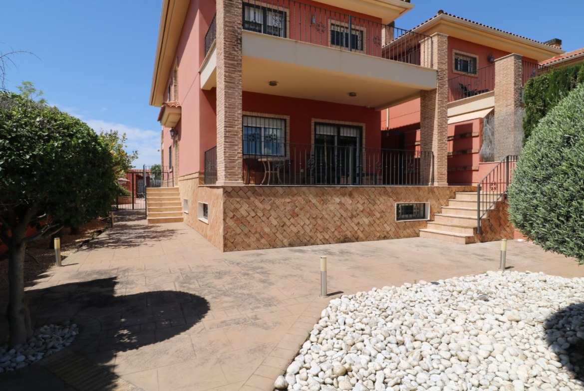 Alenda Golf frontline villa