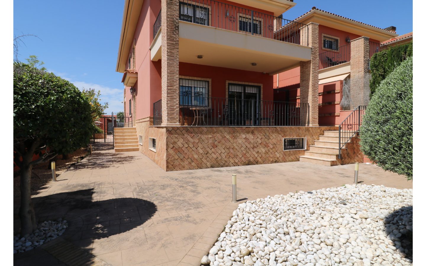 Alenda Golf frontline villa