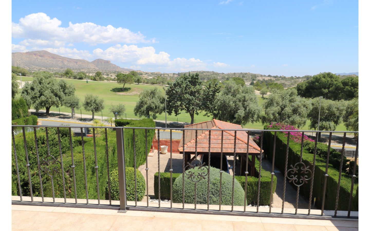 Alenda Golf frontline villa