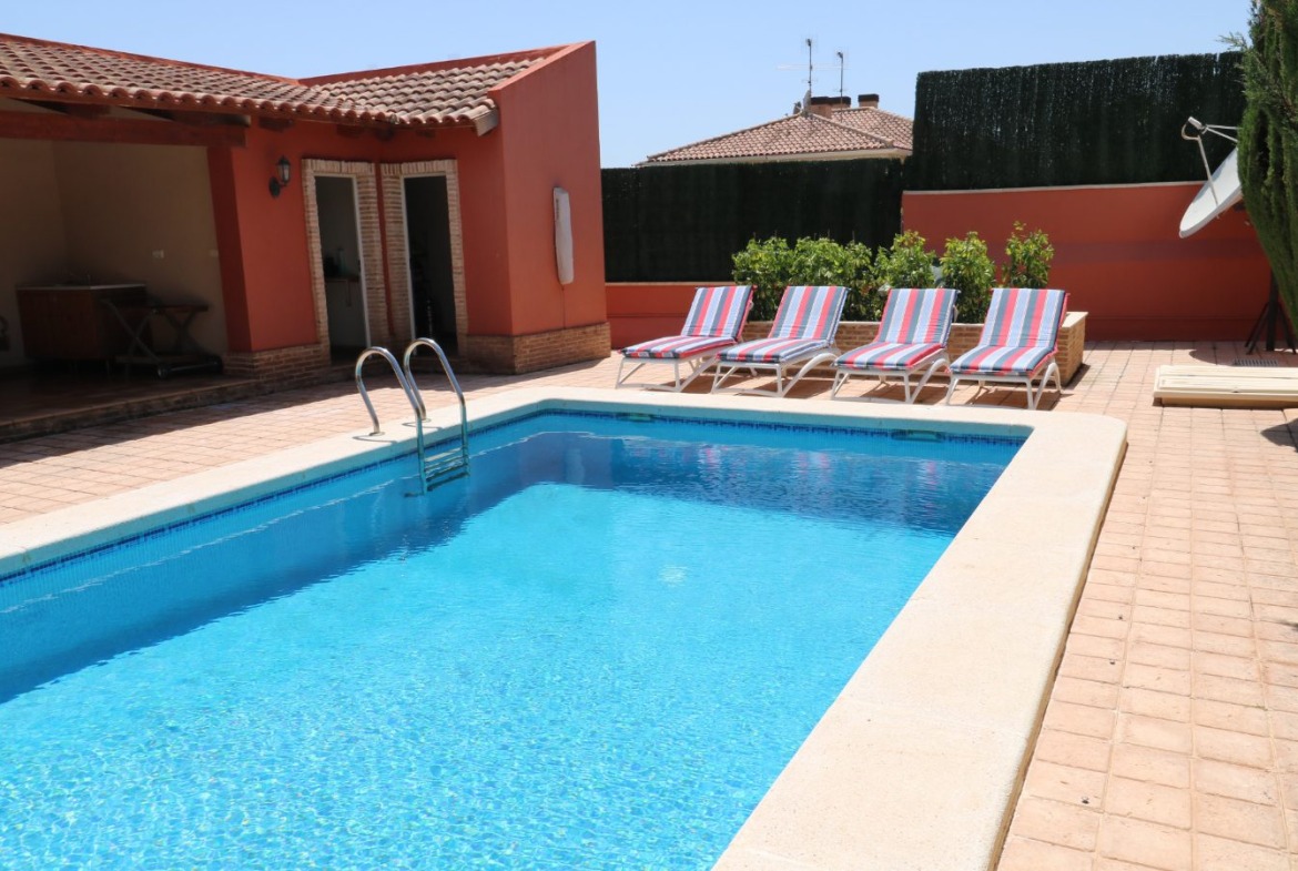 Alenda Golf frontline villa