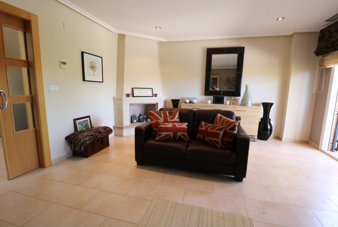 Alenda Golf frontline villa