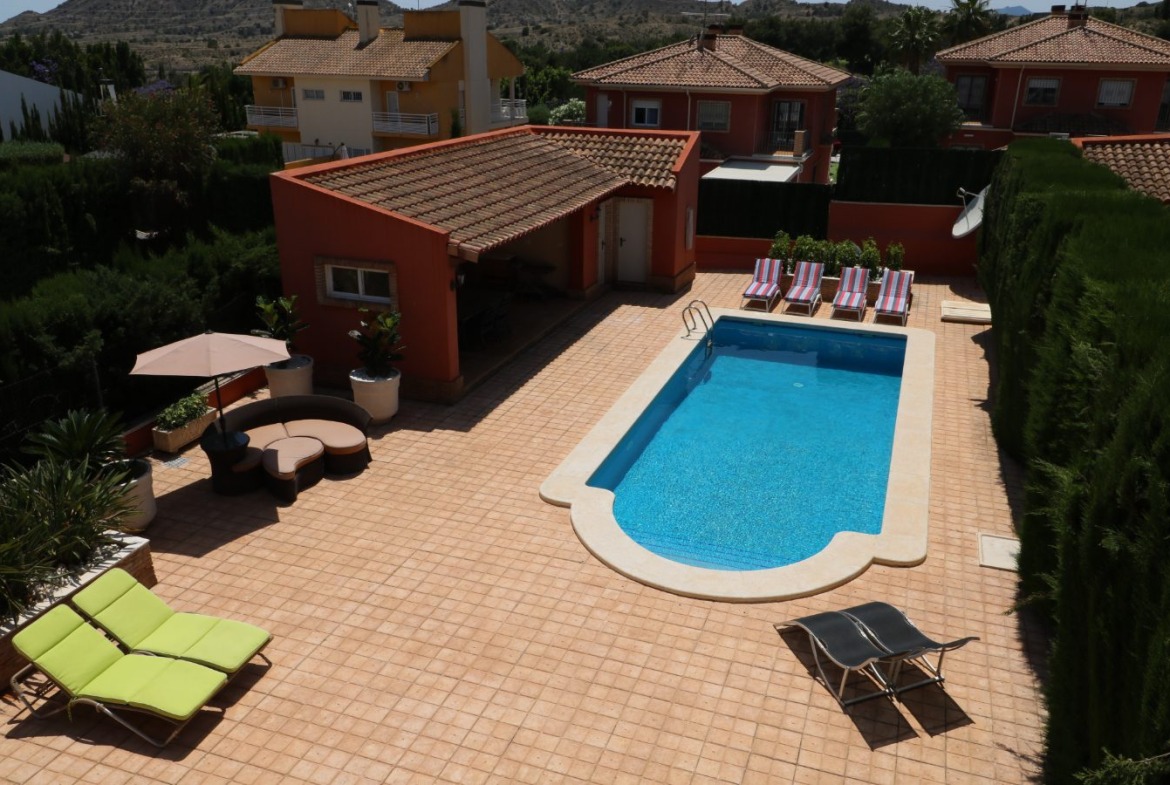 Alenda Golf frontline villa
