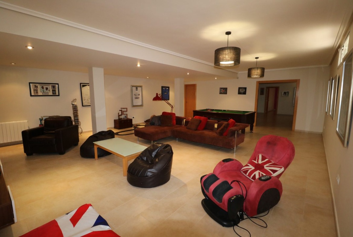 Alenda Golf frontline villa