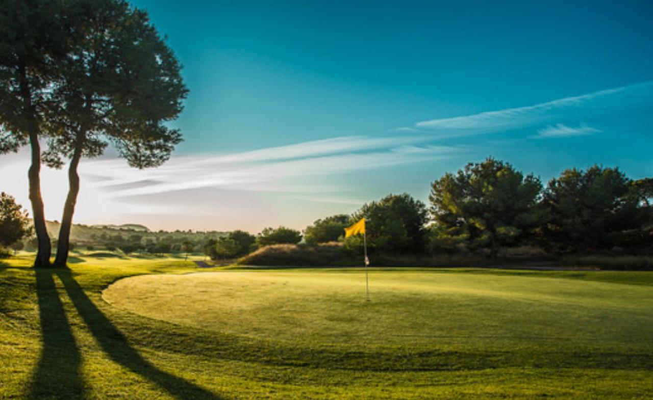 10 Compelling Reasons to Live on a Golf Course on the Costa Blanca or Costa Calida